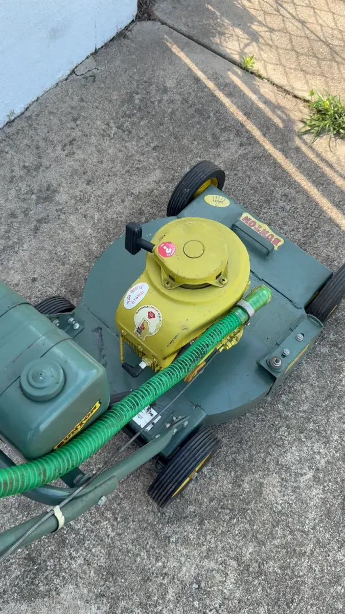 Bunton C18-35THX Lawn Mower - Tecumseh Engine 12 Gauge Steel Deck