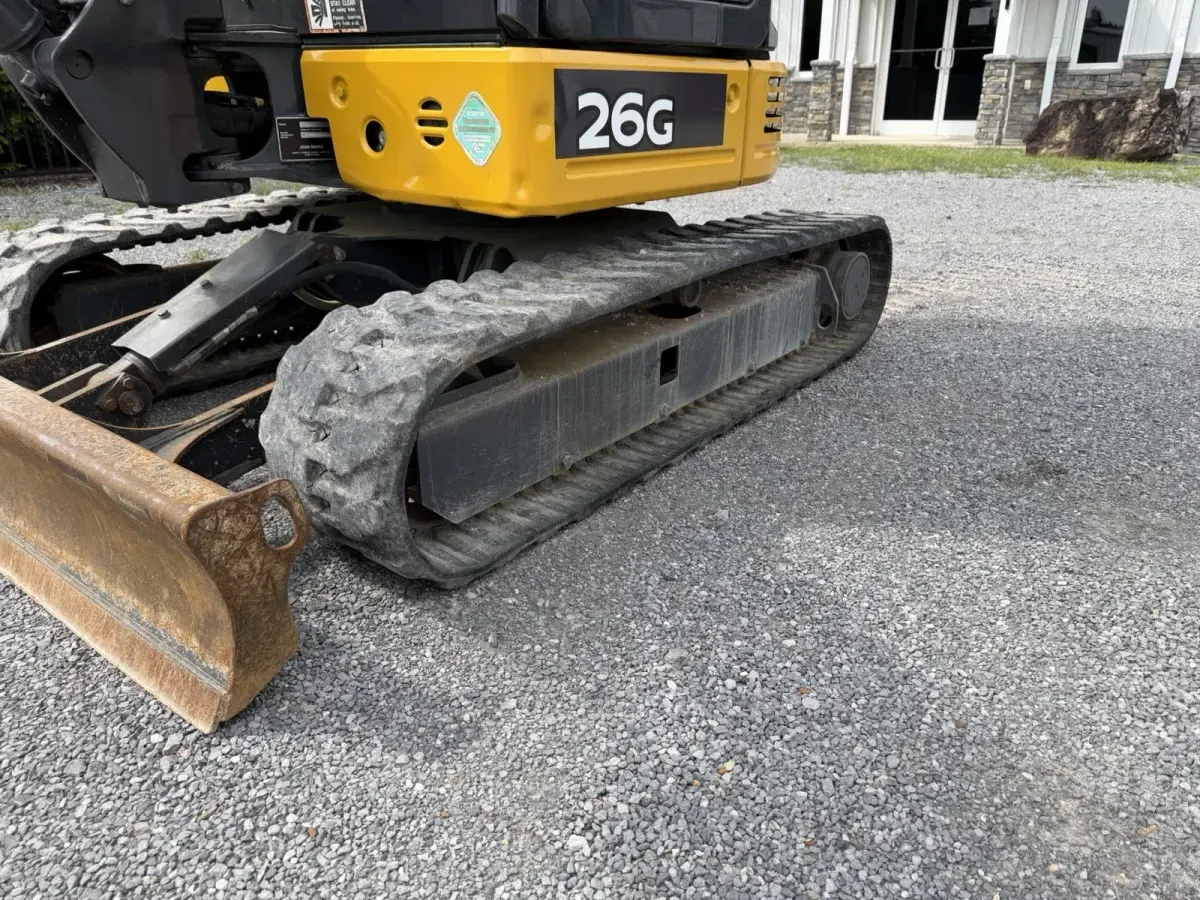 2016 JOHN DEERE 26G - ENCLOSED CAB - HYDRAULIC THUMB - DEF FREE YANMAR DIESEL thumbnail 3