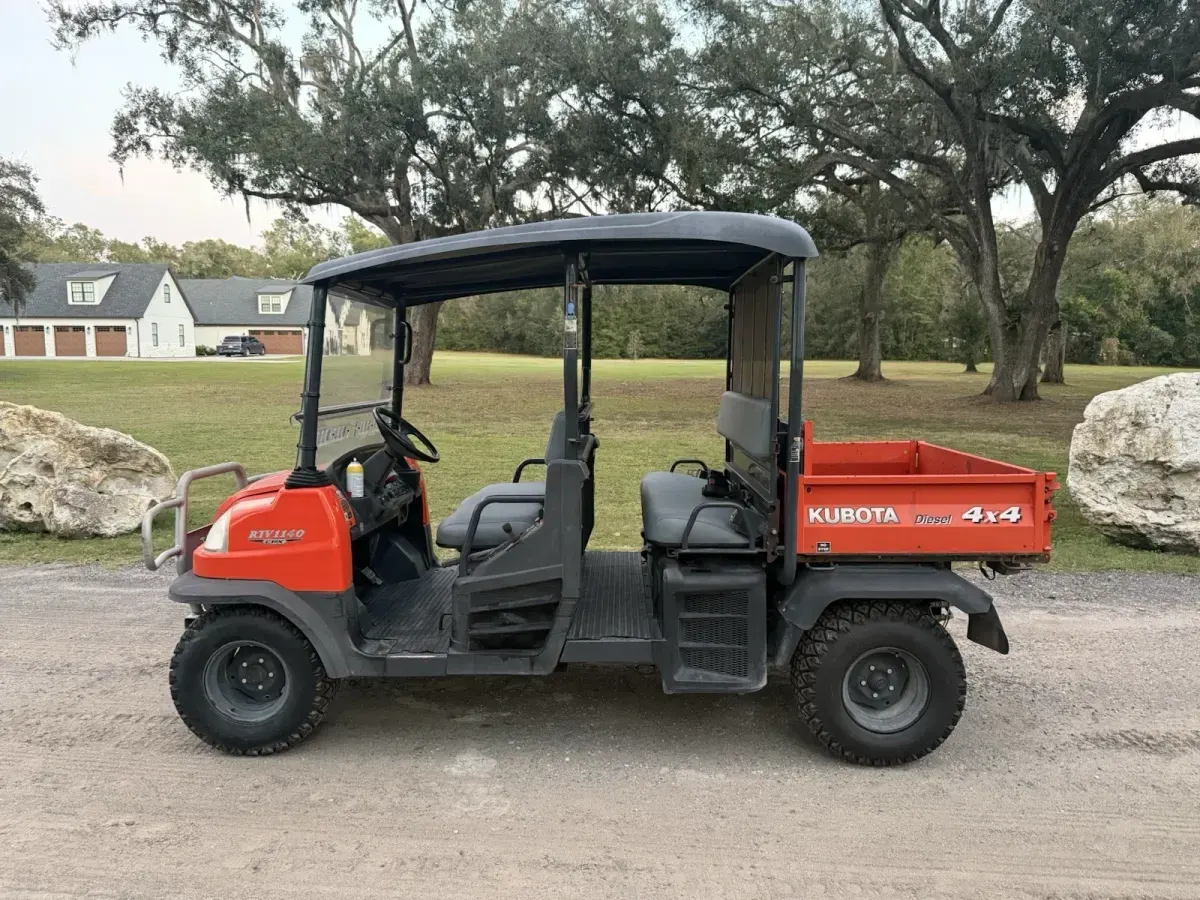 2015 Kubota RTV 1140 UTILITY VEHICLE - SXS /UTV - 4X4 - HYD DUMP BED - DIESEL