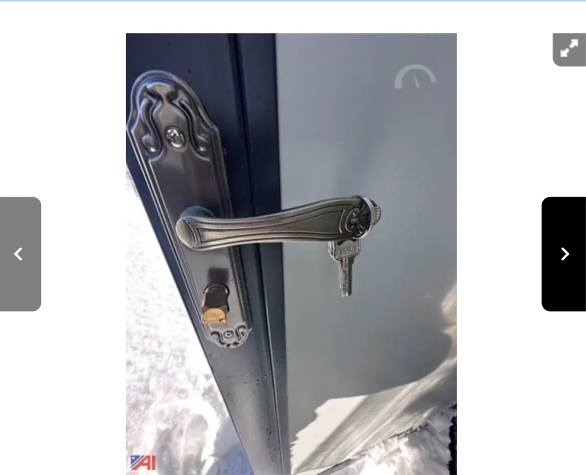 Luxury 1 Restroom Trailer Toilet thumbnail 2
