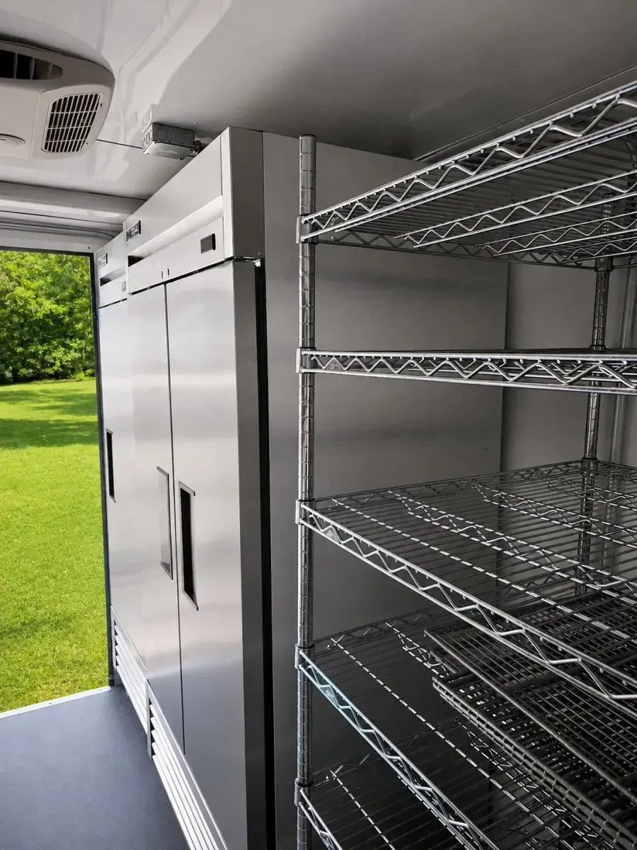 Turnkey 2021 Southern Dimensions 8.5' x 24' Mobile Cold Food & Beverage thumbnail 4