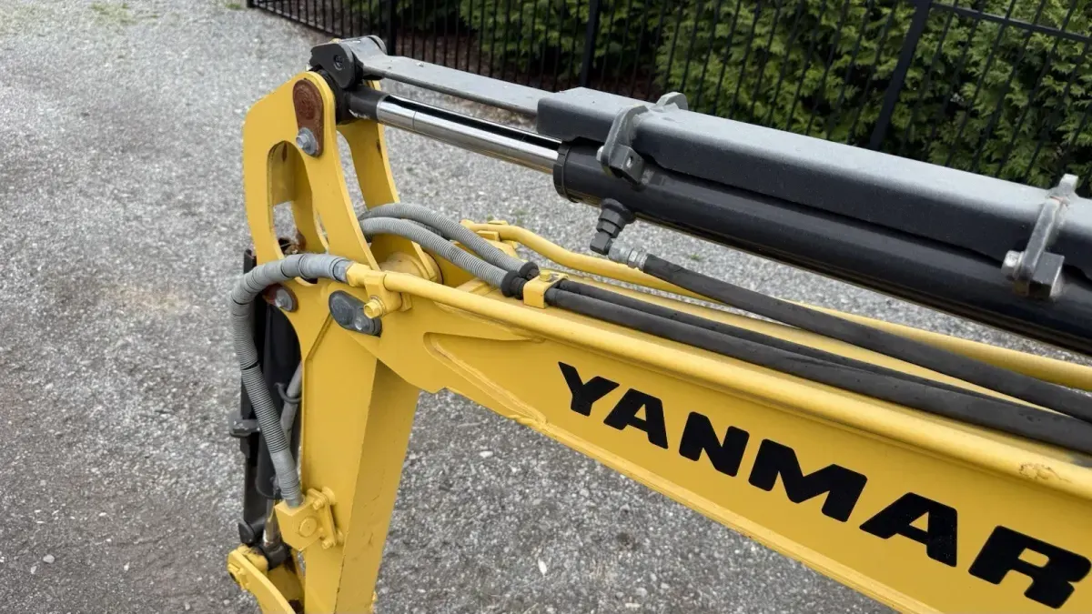 2018 YANMAR VIO17 MINI EXCAVATOR - EXTENDABLE TRACKS - 2 SPD - READY TO WORK thumbnail 2