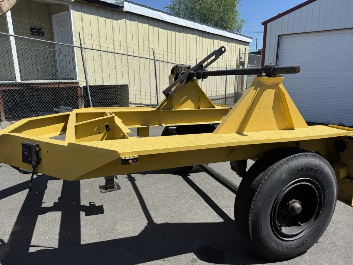 Yellow Heavy-Duty Industrial Flatbed Trailer Single Axle Bumper Pull Industrial thumbnail 2